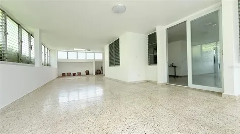 4-3 Paseo De La Alhambra Guaynabo PR 00966