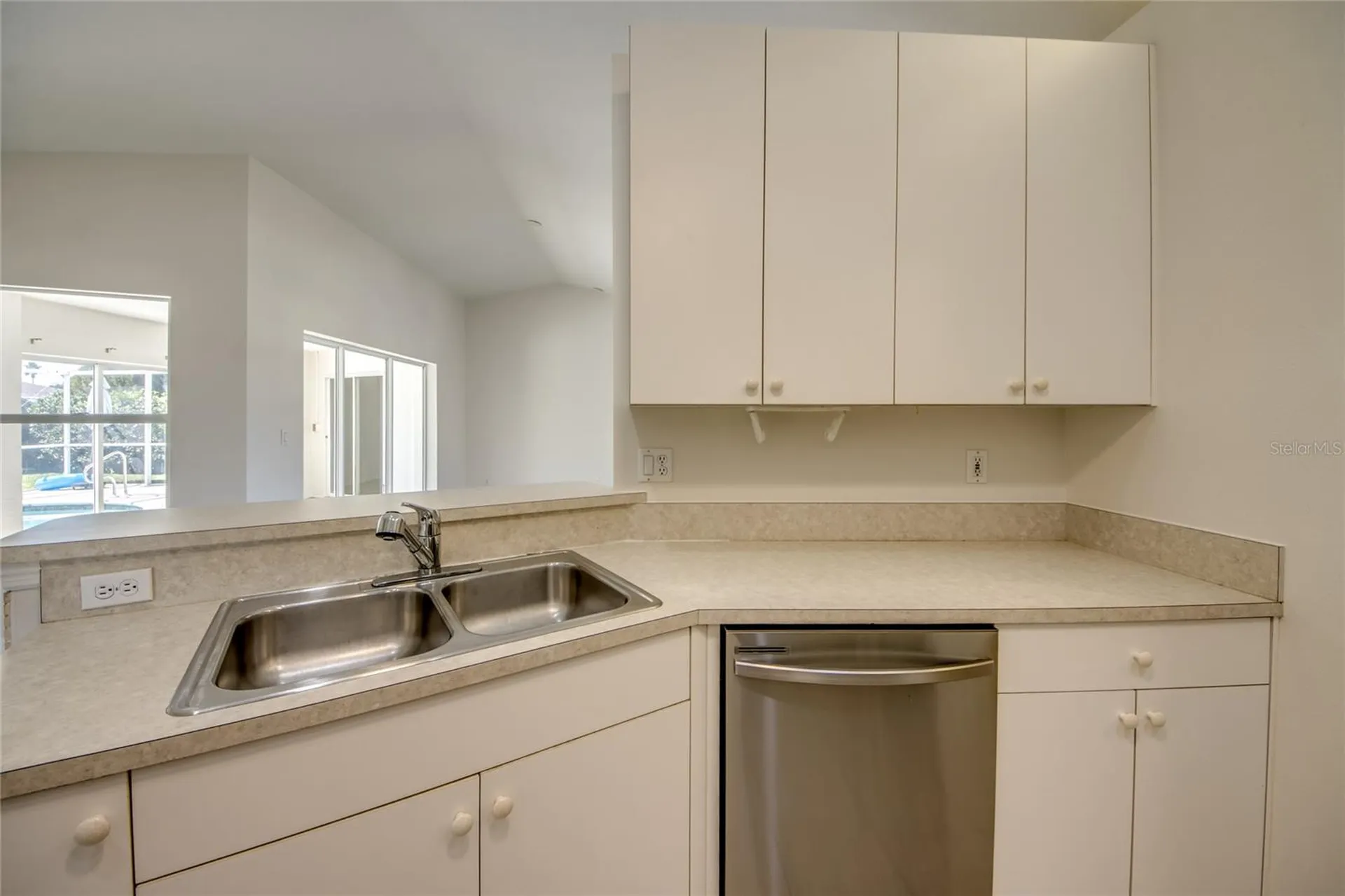 238 SW 43rd Terrace Cape Coral FL 33914