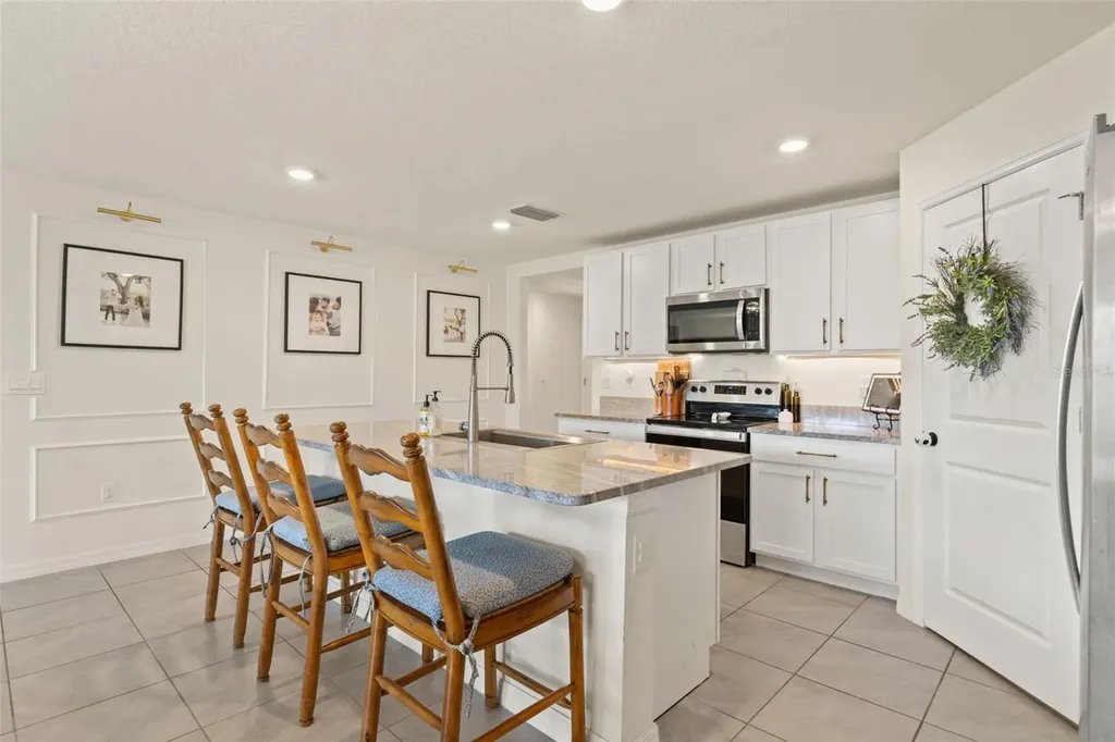4663 Sigcom Place Wildwood FL 34785