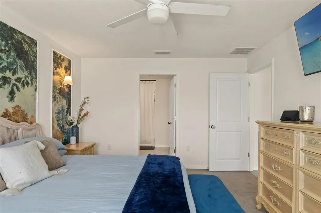 4663 Sigcom Place Wildwood FL 34785