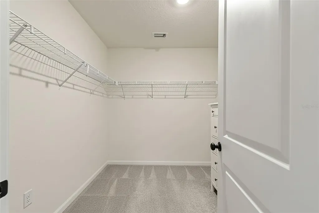 4663 Sigcom Place Wildwood FL 34785
