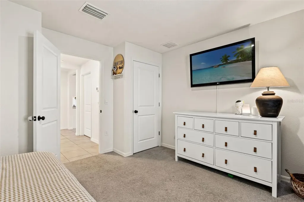 4663 Sigcom Place Wildwood FL 34785