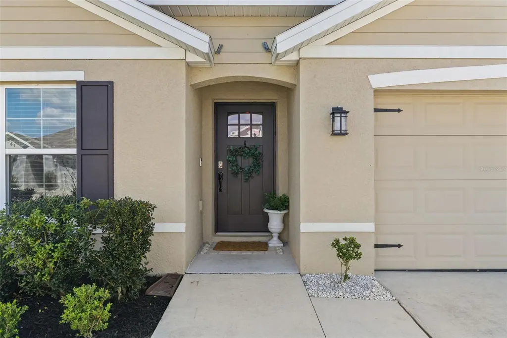 4663 Sigcom Place Wildwood FL 34785