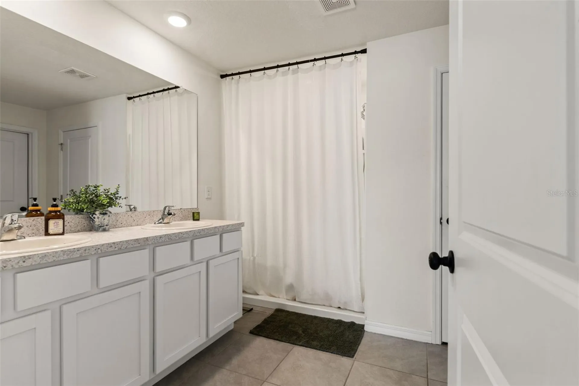 4663 Sigcom Place Wildwood FL 34785