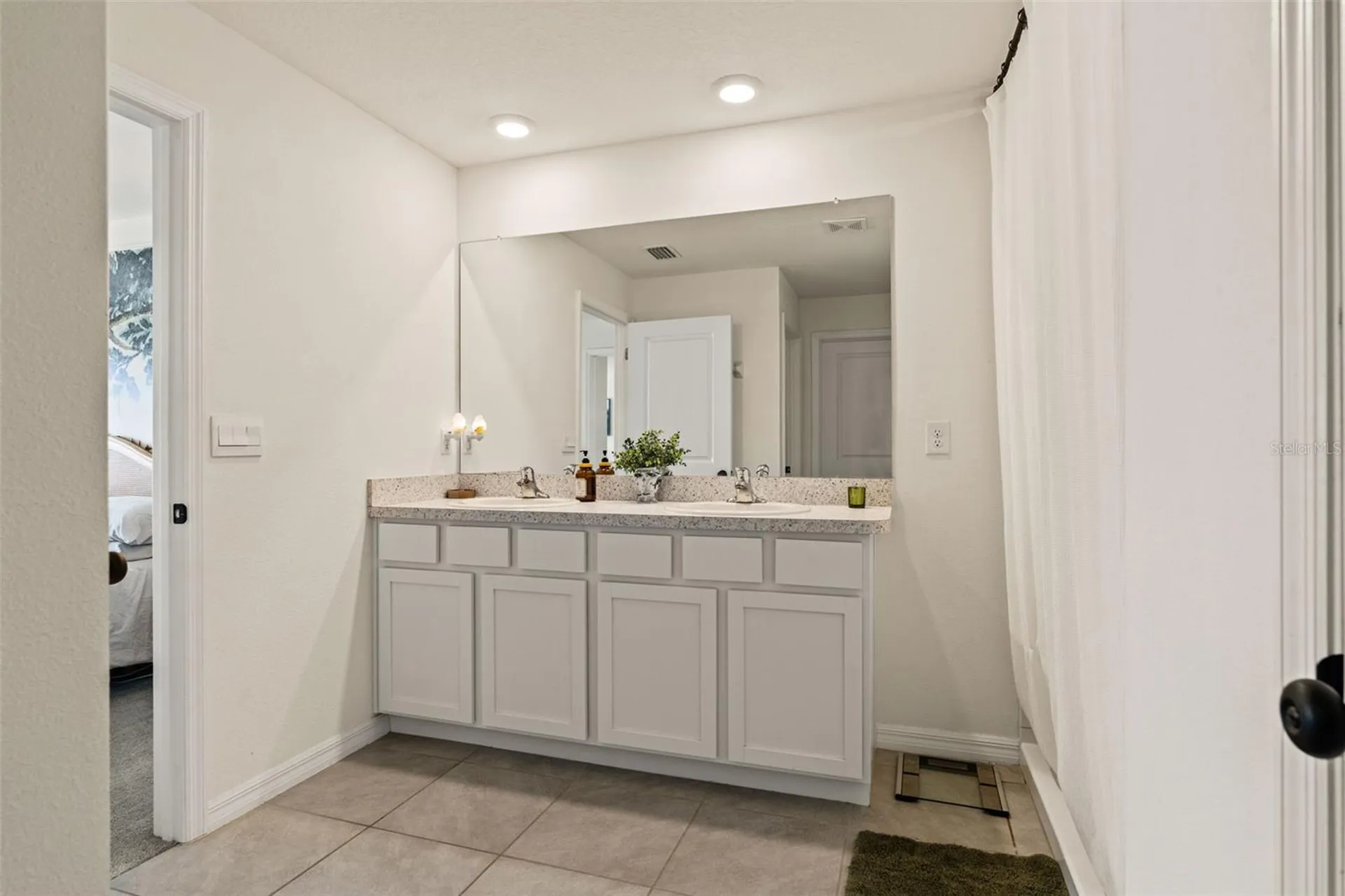 4663 Sigcom Place Wildwood FL 34785