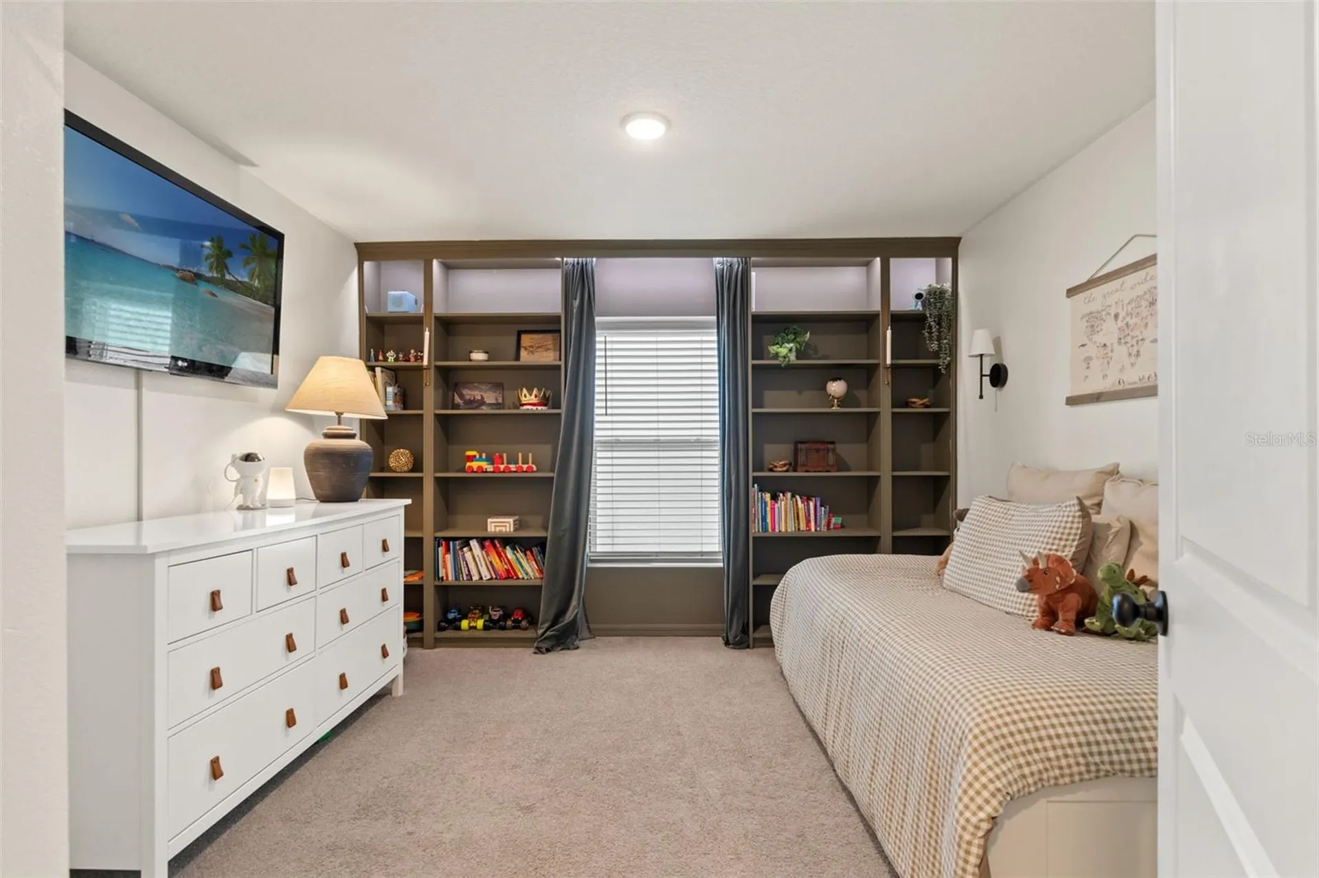 4663 Sigcom Place Wildwood FL 34785
