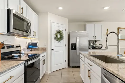 4663 Sigcom Place Wildwood FL 34785