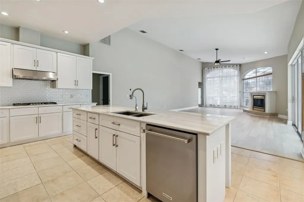 3351 Bristol Place Tarpon Springs FL 34688