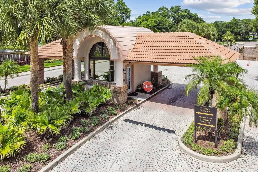 3351 Bristol Place Tarpon Springs FL 34688