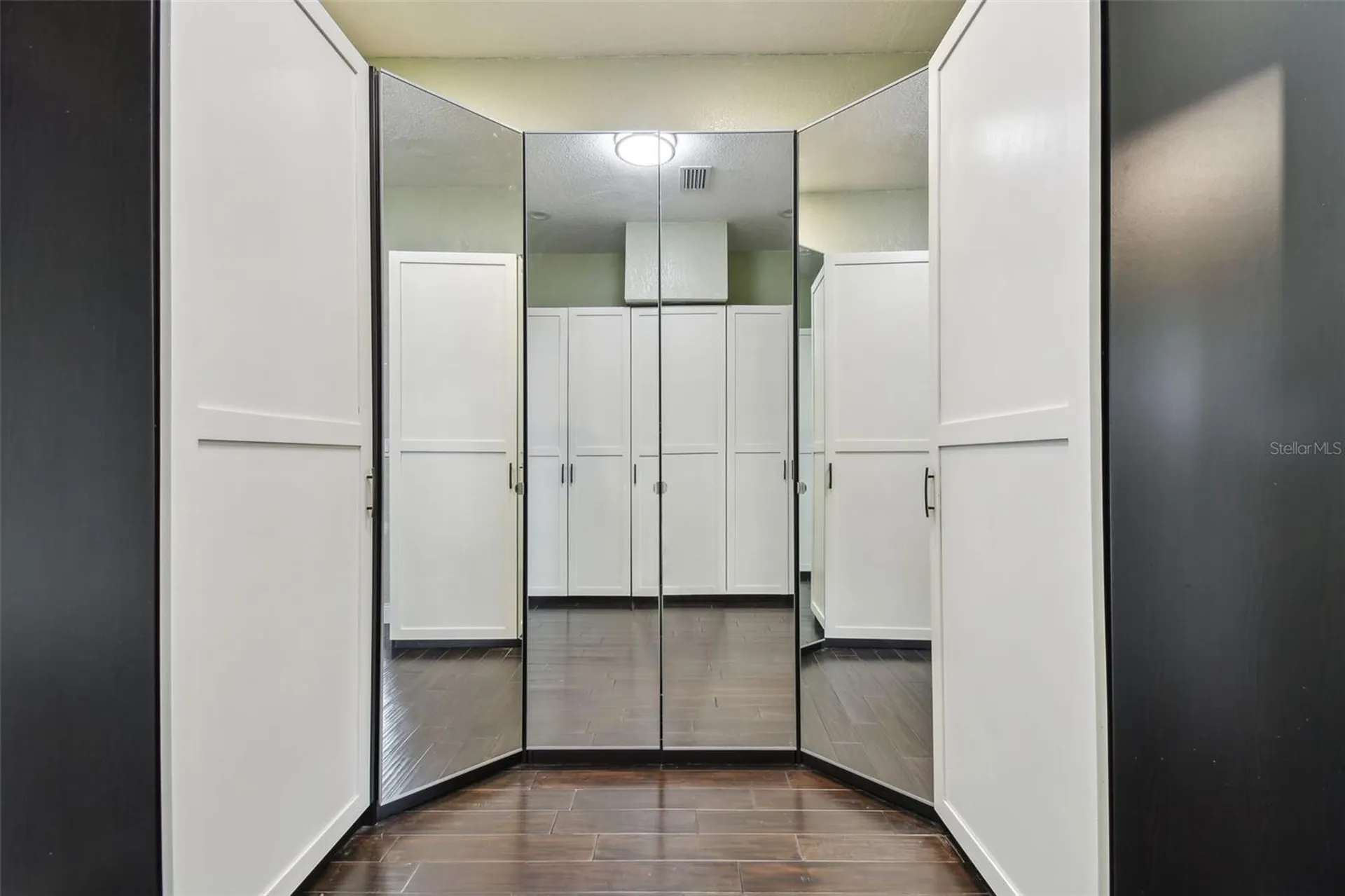 3351 Bristol Place Tarpon Springs FL 34688