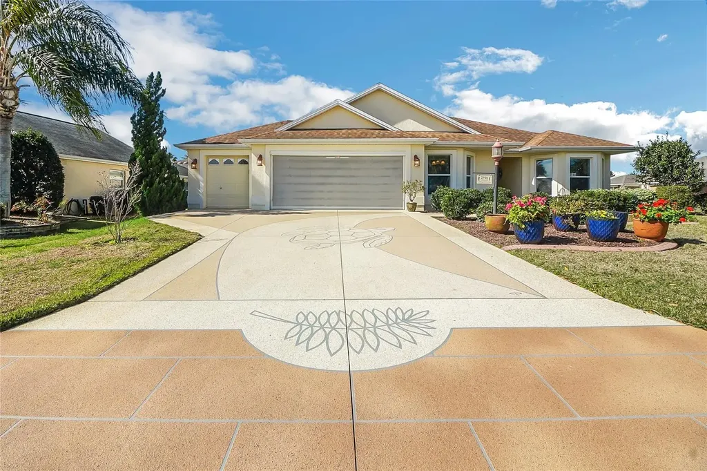 2946 Duke Terrace The Villages FL 32163