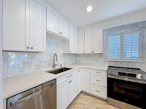 250 126th Avenue Treasure Island FL 33706