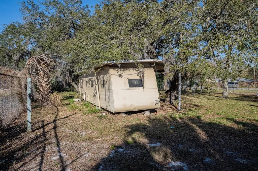 408 Armour Avenue Auburndale FL 33823