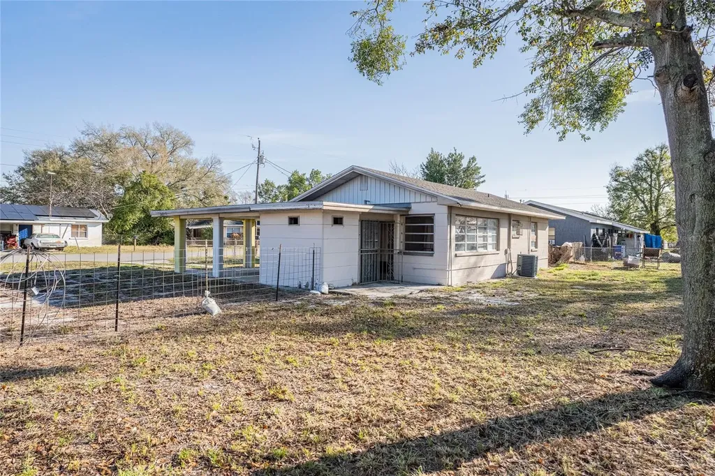 408 Armour Avenue Auburndale FL 33823