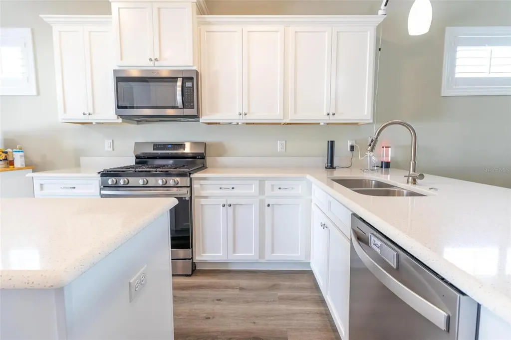 24616 SW 17th Place Newberry FL 32669