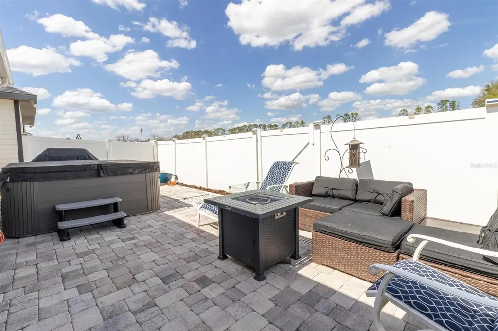 24616 SW 17th Place Newberry FL 32669