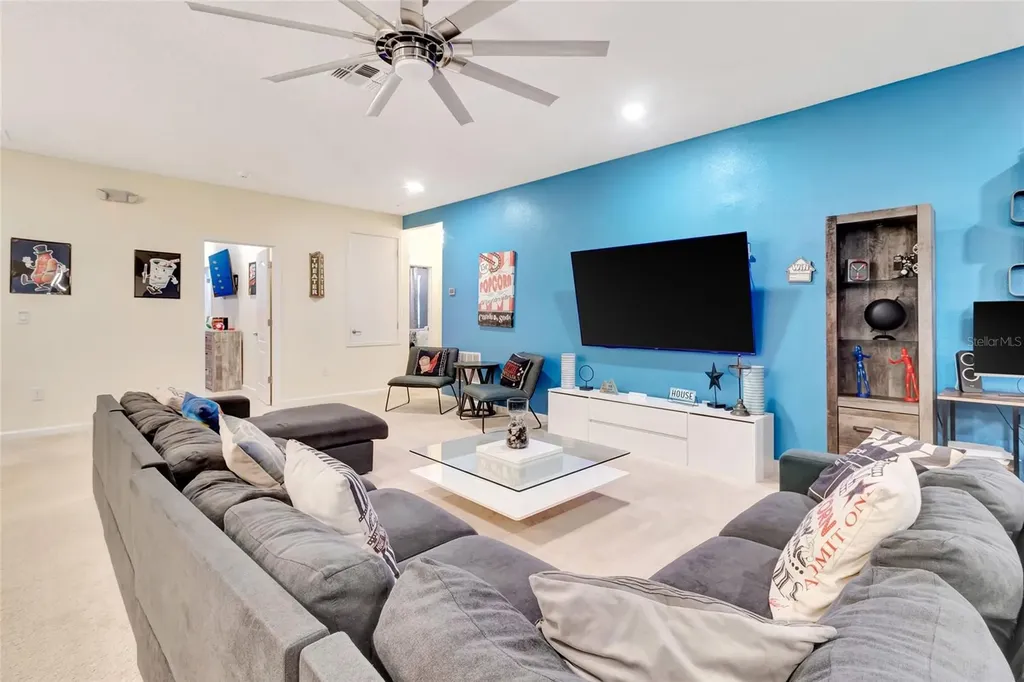 2477 Shanti Drive Kissimmee FL 34746