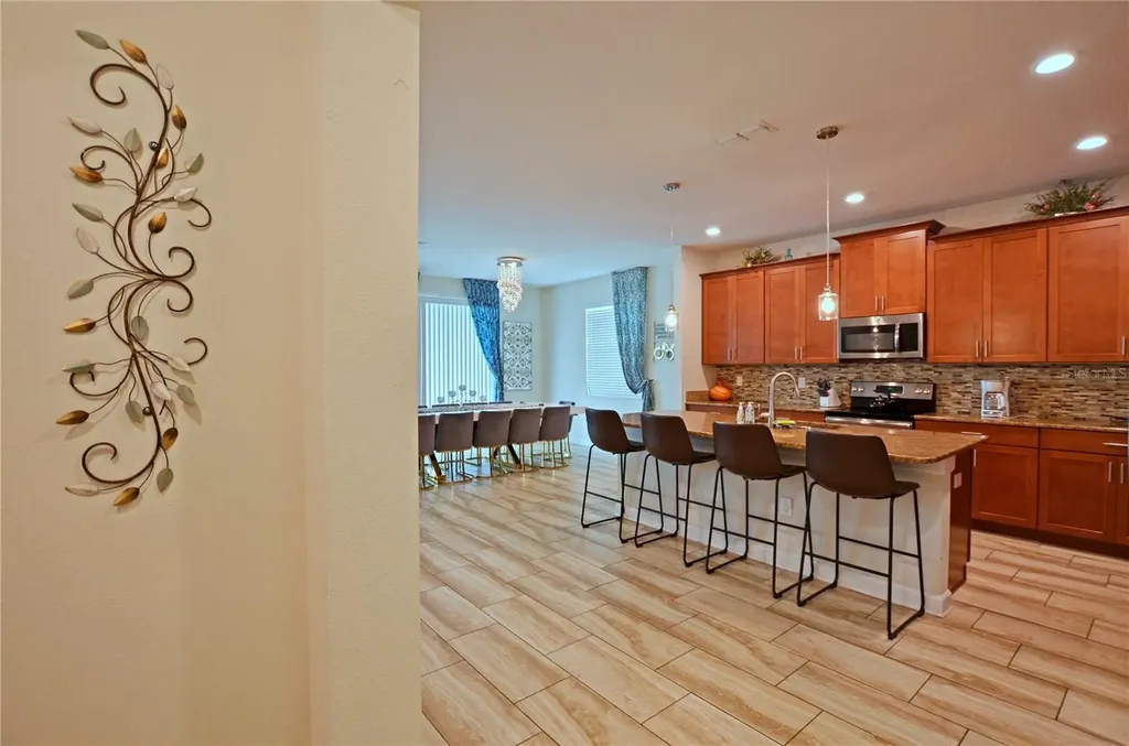 4779 Kings Castle Circle Kissimmee FL 34746
