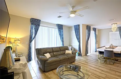 4779 Kings Castle Circle Kissimmee FL 34746