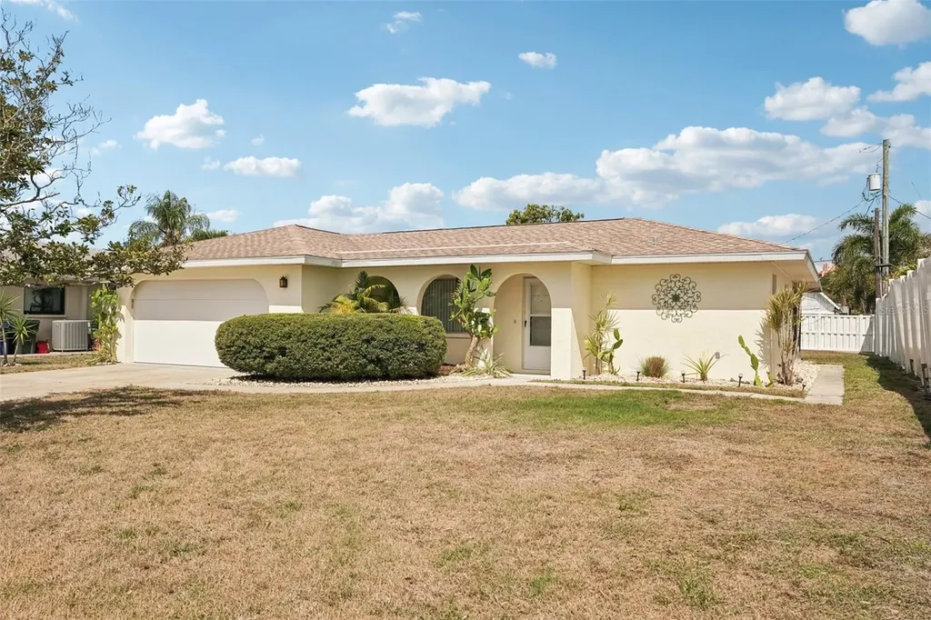 1741 Bayonne Street Sarasota FL 34231