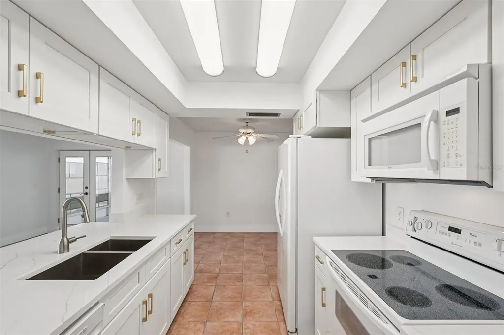 1741 Bayonne Street Sarasota FL 34231