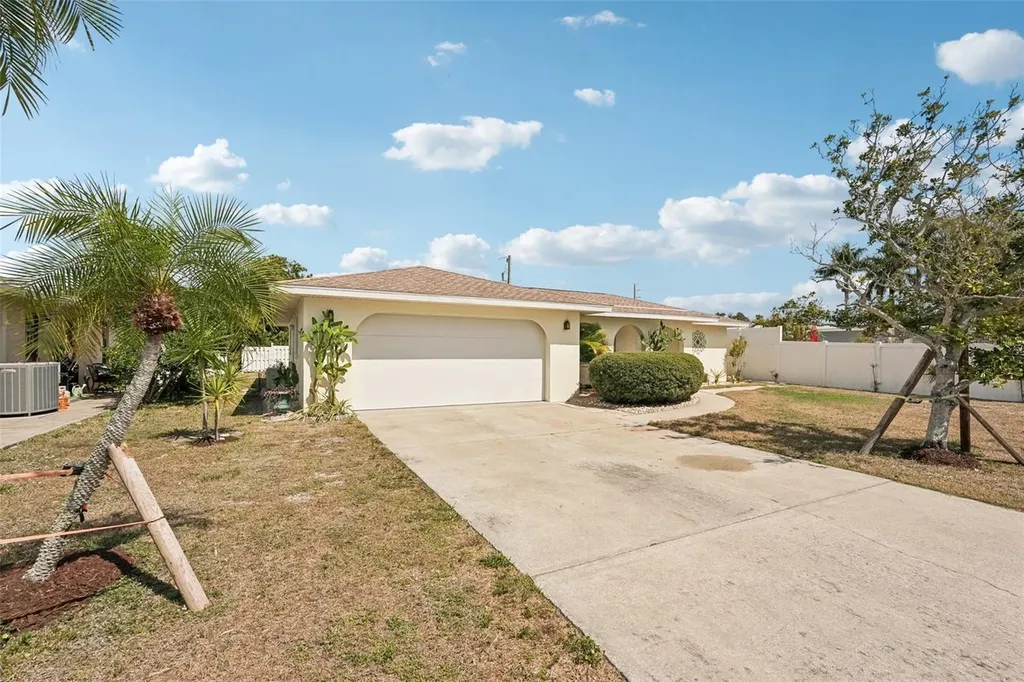 1741 Bayonne Street Sarasota FL 34231