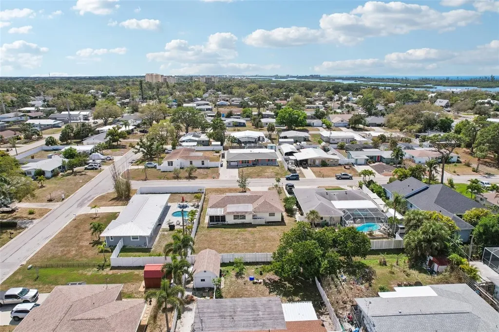 1741 Bayonne Street Sarasota FL 34231
