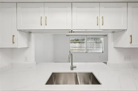 1741 Bayonne Street Sarasota FL 34231