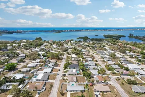 1741 Bayonne Street Sarasota FL 34231
