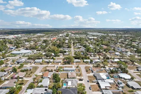 1741 Bayonne Street Sarasota FL 34231