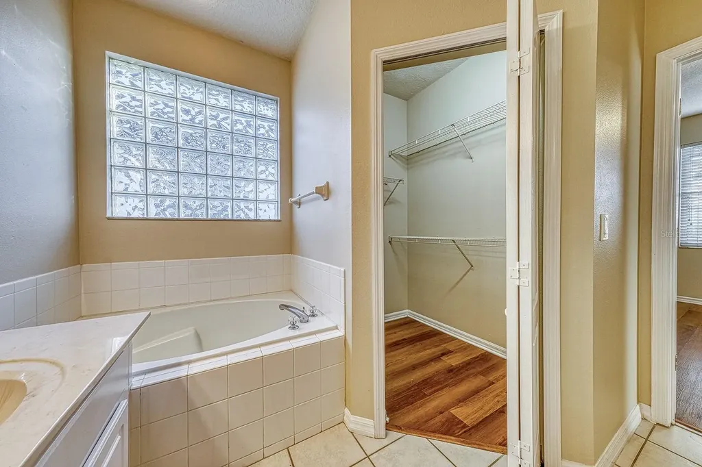5110 Alavista Drive Orlando FL 32837