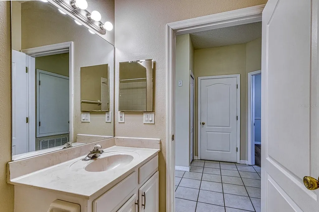 5110 Alavista Drive Orlando FL 32837