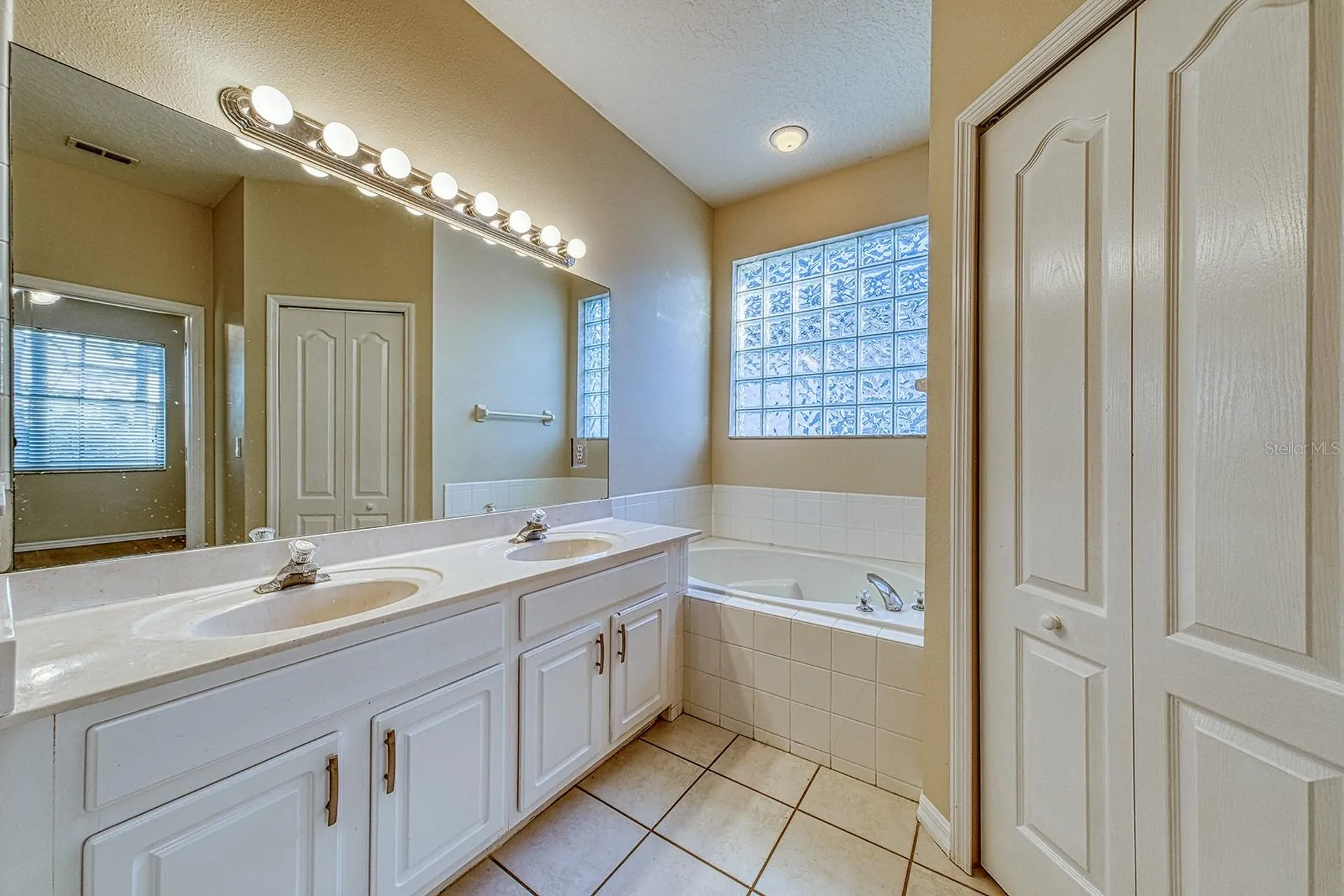 5110 Alavista Drive Orlando FL 32837