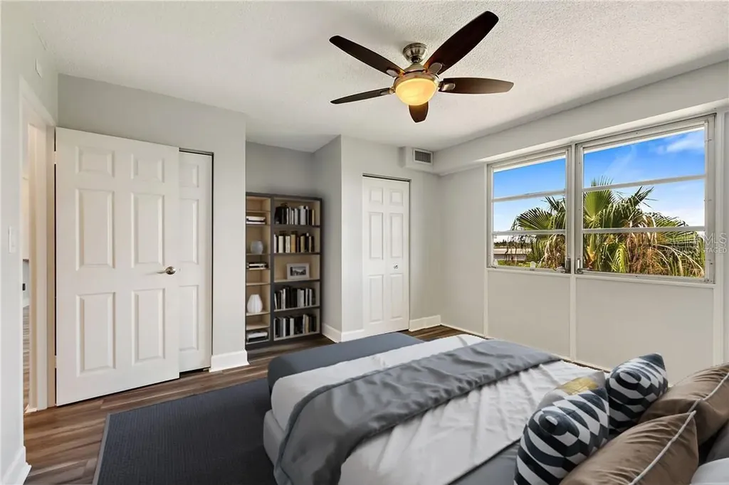 3315 58th Avenue S St Petersburg FL 33712