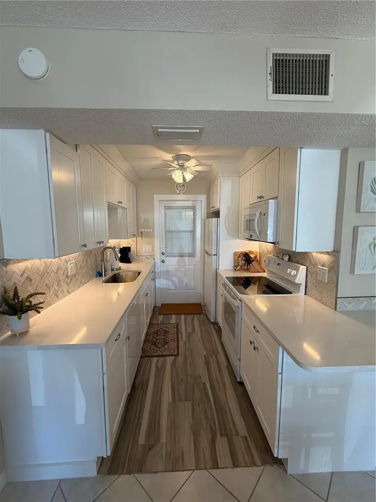 3808 Gulf Of Mexico Drive Longboat Key FL 34228