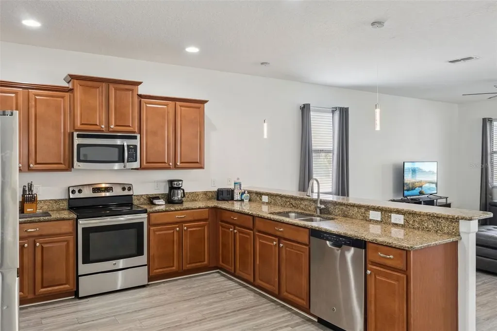 1430 Moon Valley Drive Davenport FL 33896