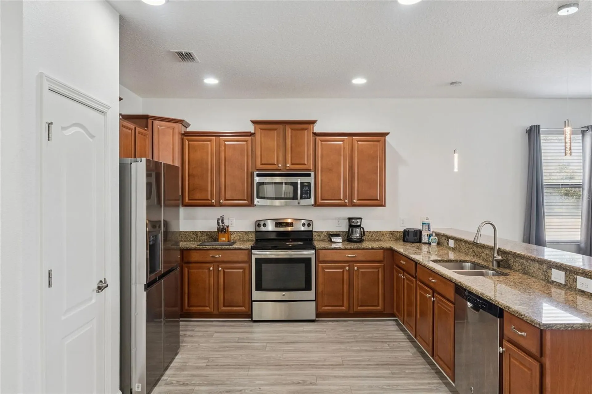 1430 Moon Valley Drive Davenport FL 33896