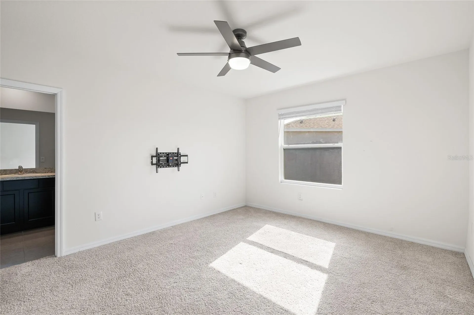 8502 Falling Blue Place Riverview FL 33578