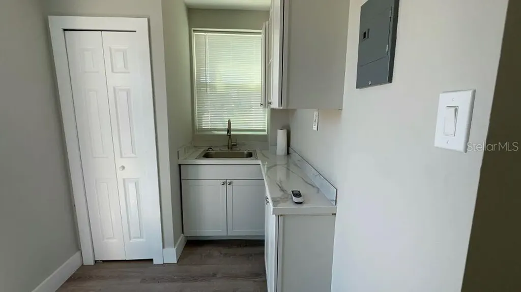 706 Harvey Daytona Beach FL 32118