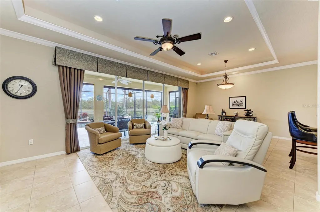 9007 Hammock Edge Place Bradenton FL 34212