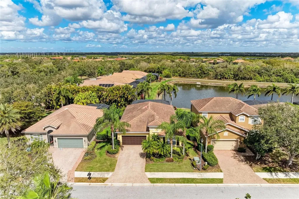 9007 Hammock Edge Place Bradenton FL 34212
