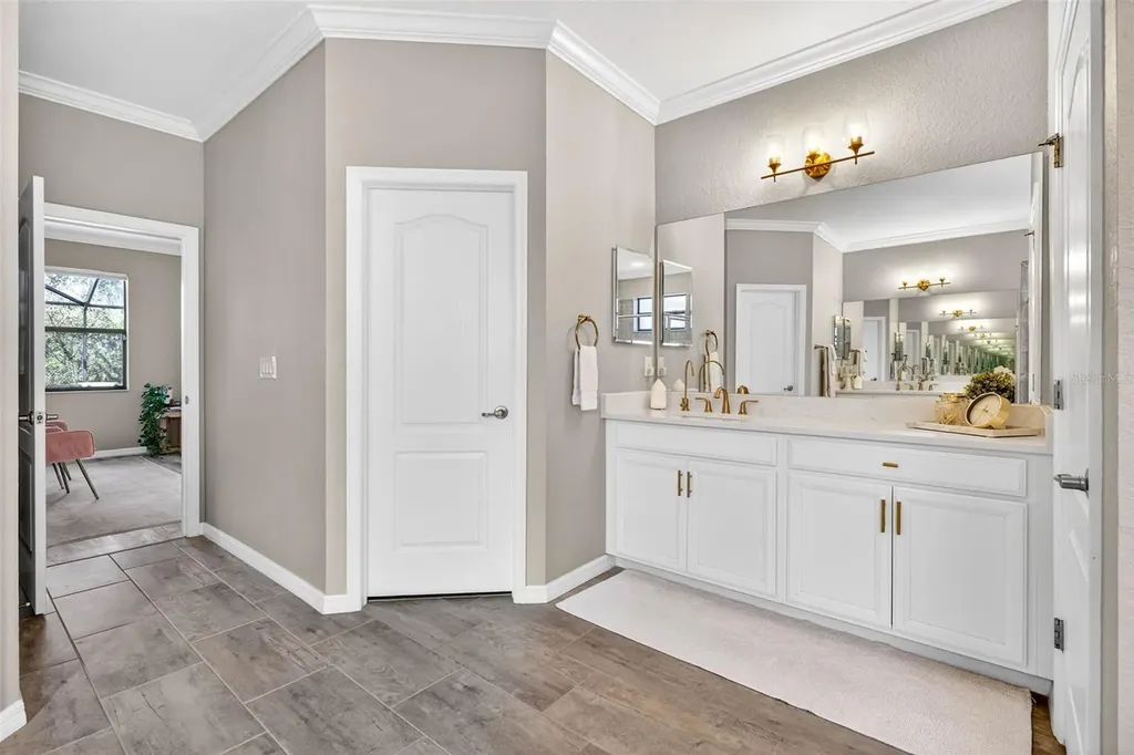 710 Acacia Court Bradenton FL 34212