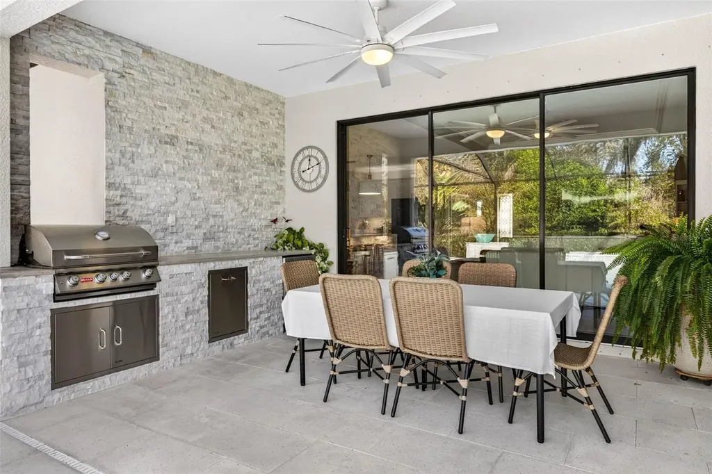 710 Acacia Court Bradenton FL 34212