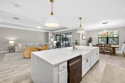 710 Acacia Court Bradenton FL 34212
