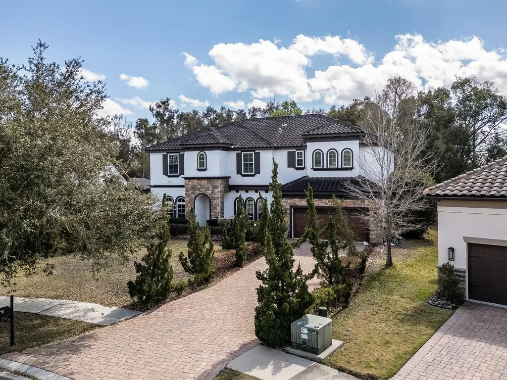 1064 Sylvia Lane Tampa FL 33613