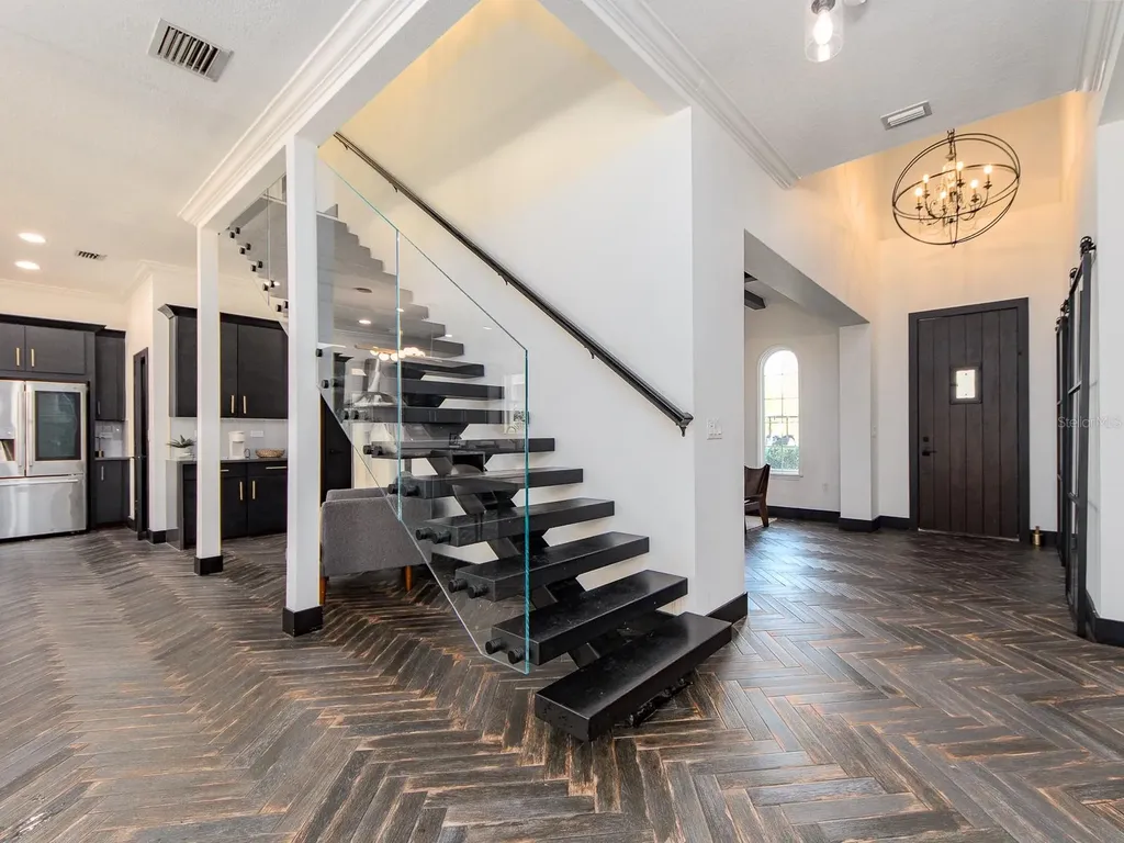 1064 Sylvia Lane Tampa FL 33613