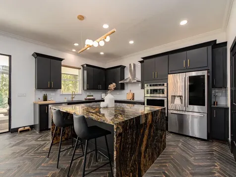 1064 Sylvia Lane Tampa FL 33613