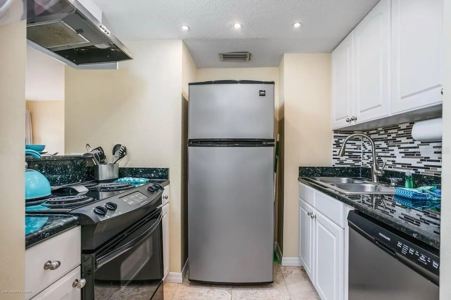 6157 Midnight Pass Road Sarasota FL 34242