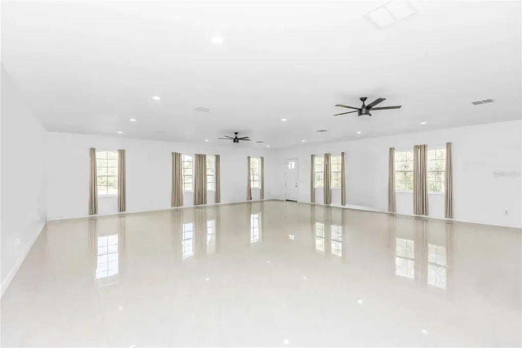 3307 Dallas Boulevard Orlando FL 32833