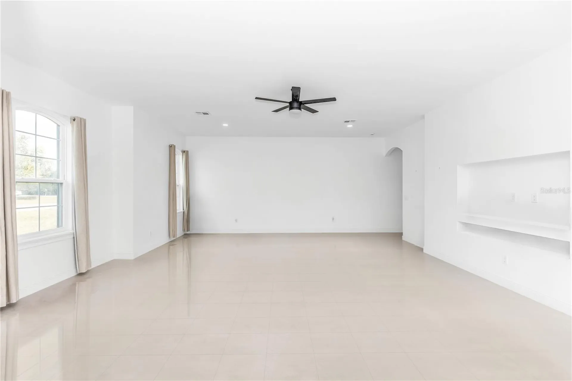 3307 Dallas Boulevard Orlando FL 32833